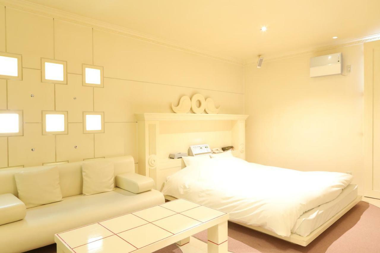 C-Hotel Affetto (Adults Only) Sapporo Extérieur photo